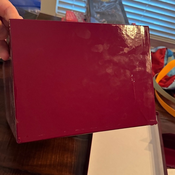 Authentic Gucci Large Glossy Red Gift Box Packaging With Cards Luxury Storage - Picture 5 of 16